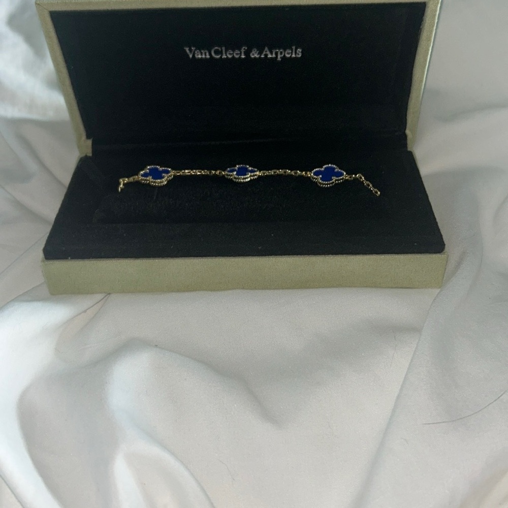 Van Cleef & Arpels Gold and Blue Sapphire Bracelet